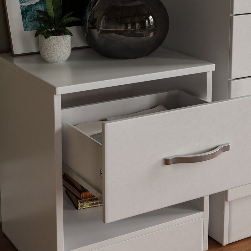 Maybery Bedroom Set