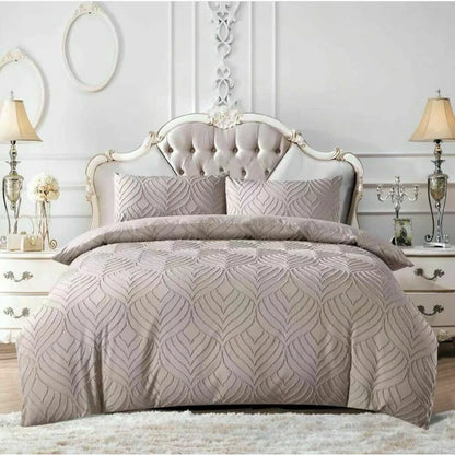 Garnes Polyester Damask Duvet Cover Set with Pillowcases