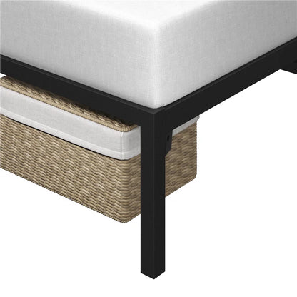 Madolin Bed