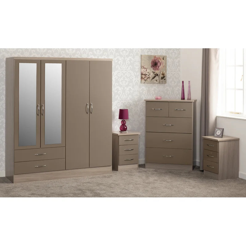 Cascio 4 Piece Bedroom Set