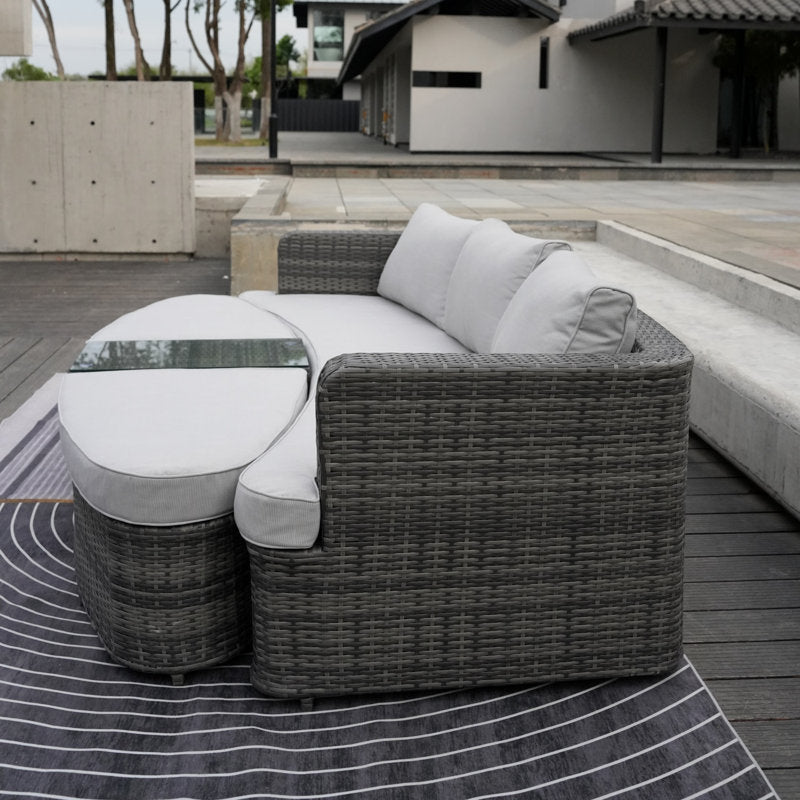 156.51cm Wide Outdoor Garden Daybed with Cushions