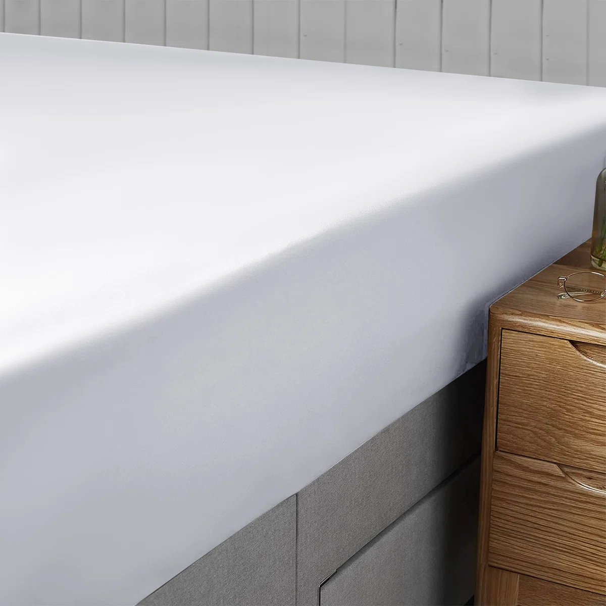 Aerona 200 Thread Count Microfiber Brushed Fitted Sheet